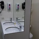 Hostel Welcome In *