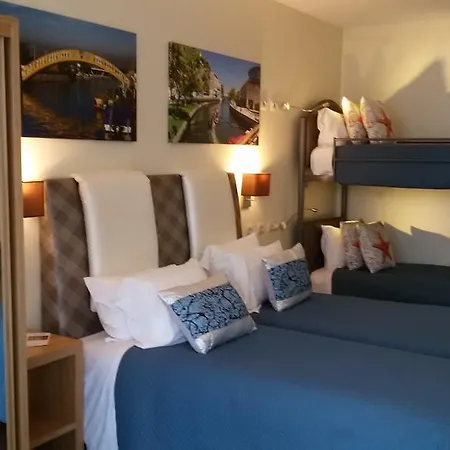 Albergue Welcome In *